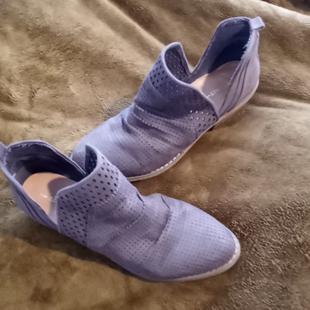 Report gray booties